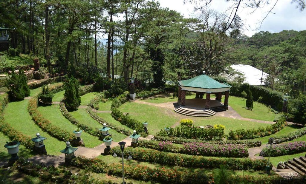 The Plaza Lodge Baguio Багио Экстерьер фото