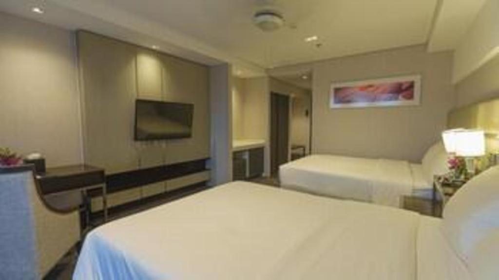 The Plaza Lodge Baguio Багио Экстерьер фото