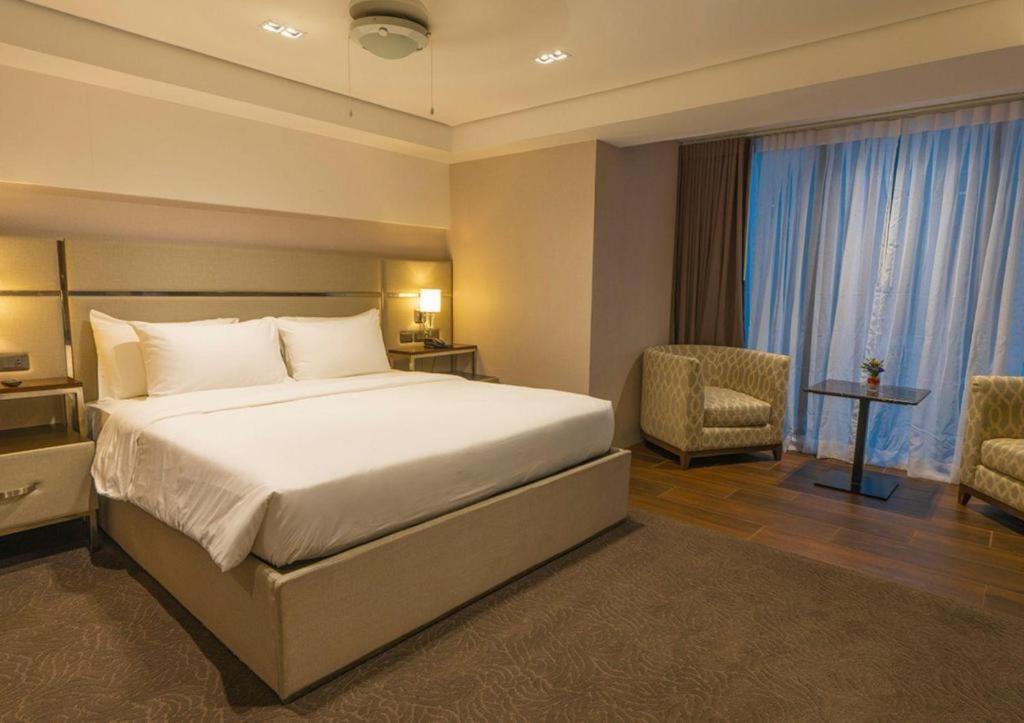 The Plaza Lodge Baguio Багио Экстерьер фото